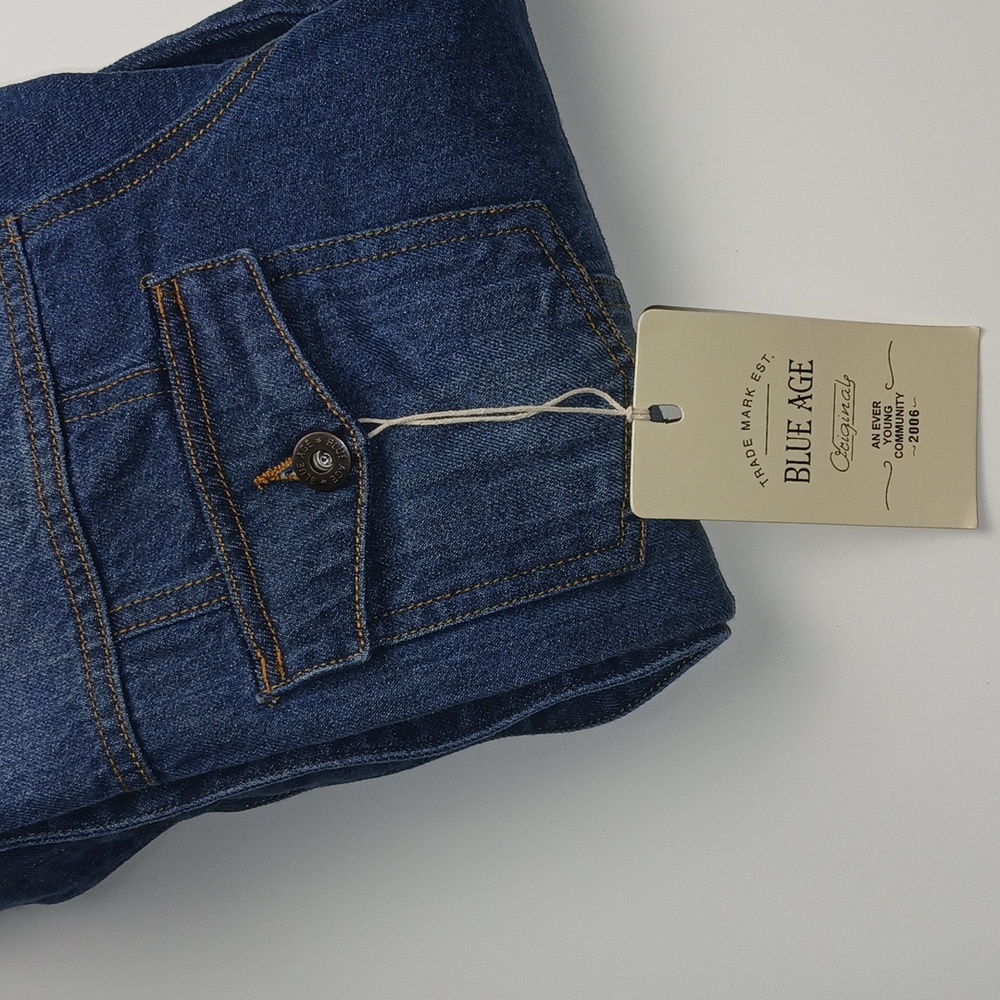 Women's Denim Jean Jacket - Picture 3 of 7